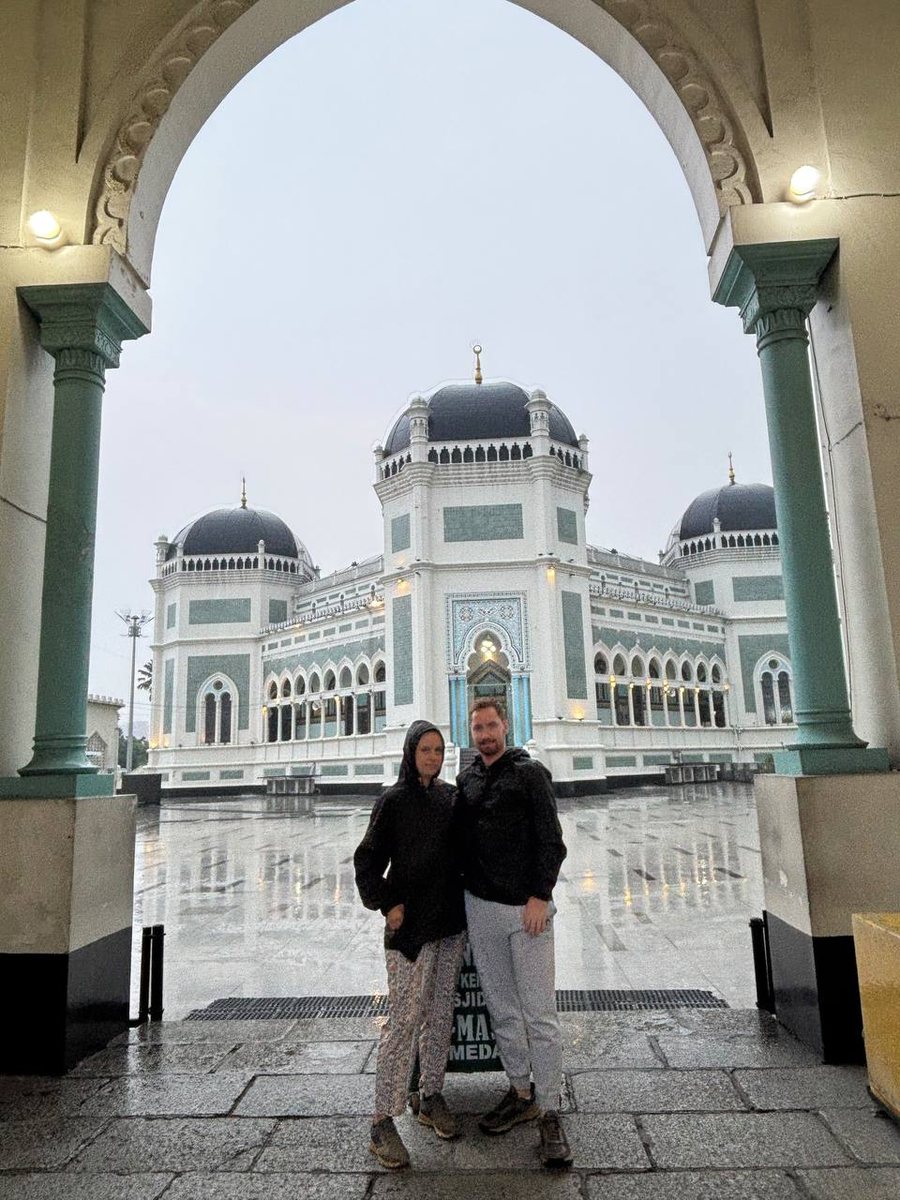 Dokumentasi perjalanan di Istana Maimun, Medan